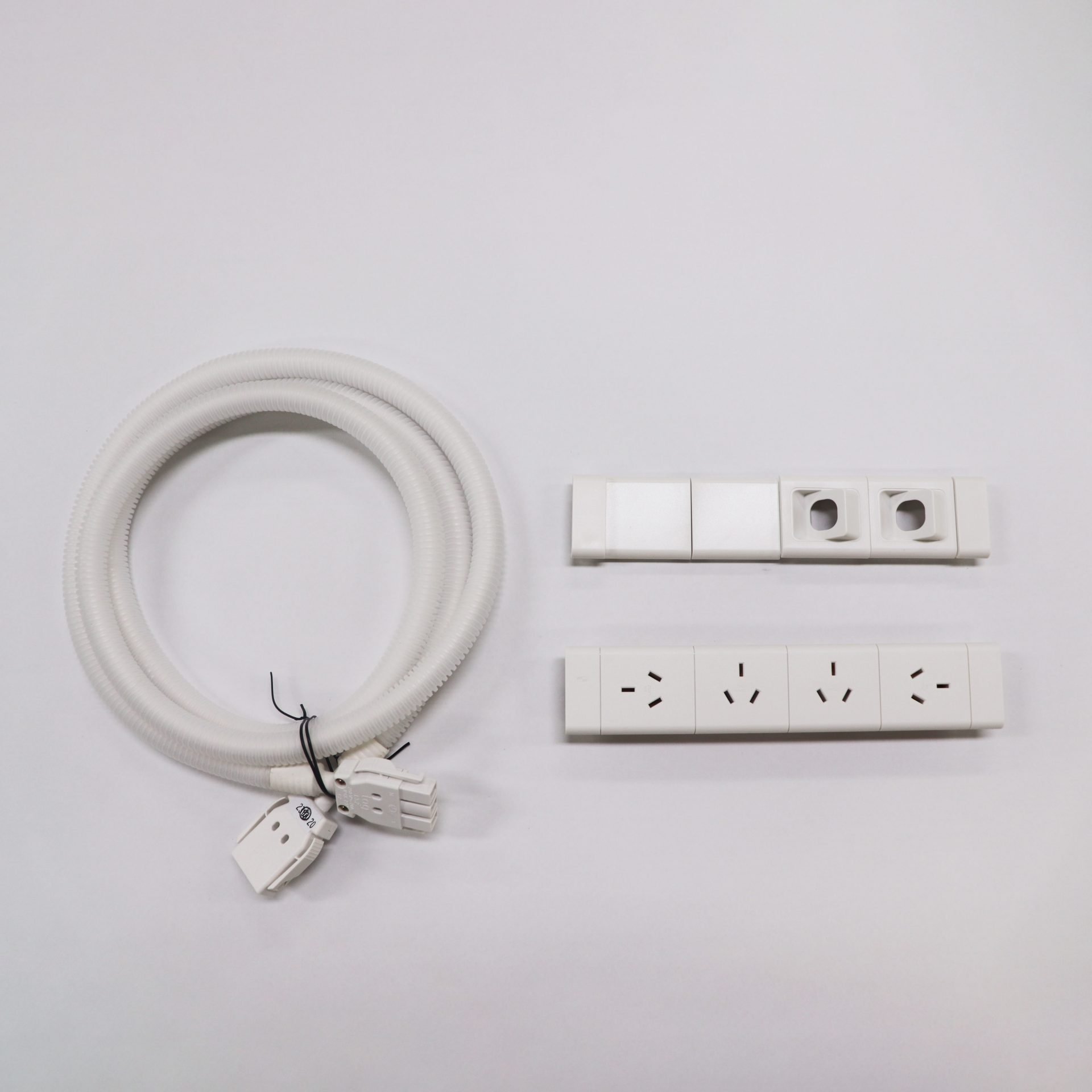 RAPIDLINE Boost+ Power & Data – 4× GPO, 2× Data Ports – White – Fits 1800mm Workstations